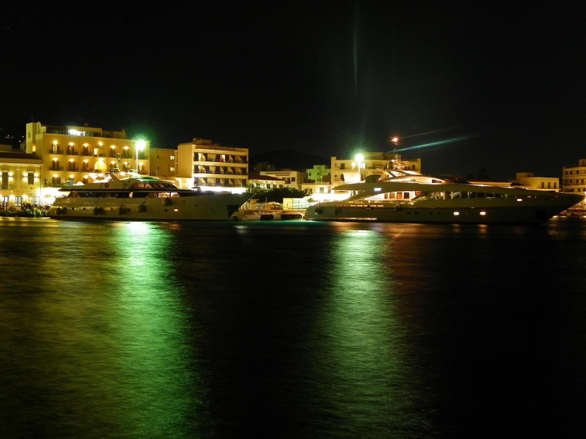 Poseidonio Hotel Tínos Eksteriør bilde