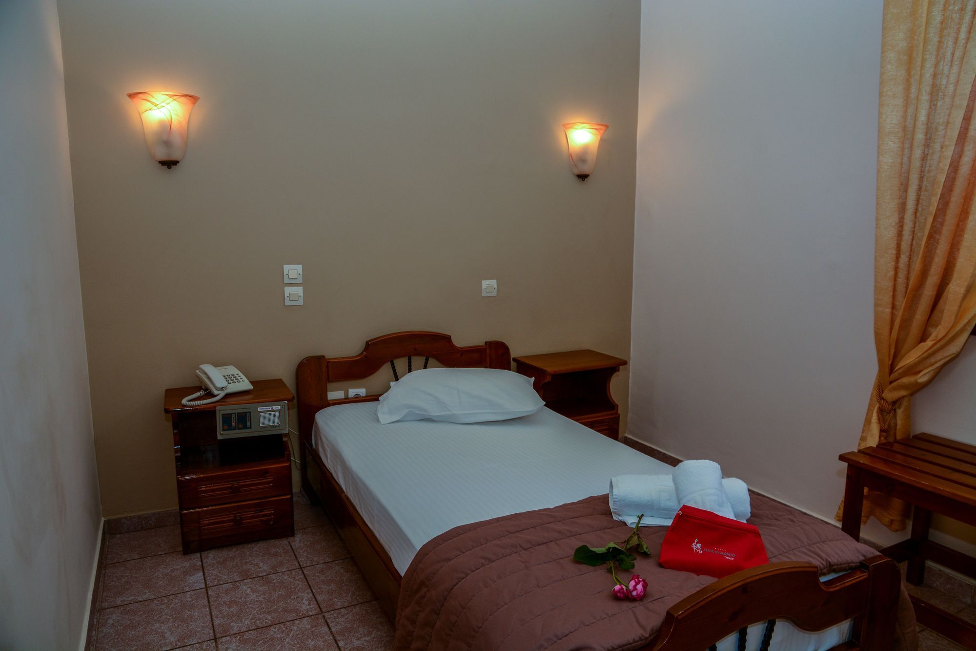 Poseidonio Hotel Tínos Eksteriør bilde